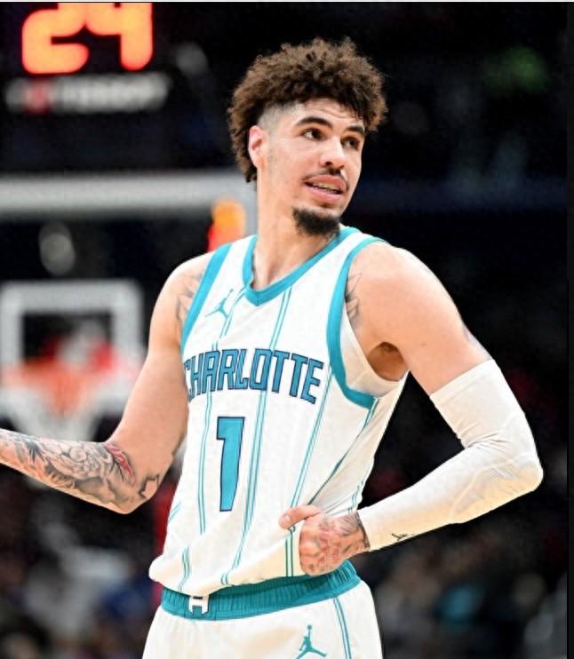 NBA总决赛转会期再迎强敌，夏洛特黄蜂主帅复盘，主帅态度——球迷炸锅，身体对抗强度拉满的简单介绍-AYX GAMES