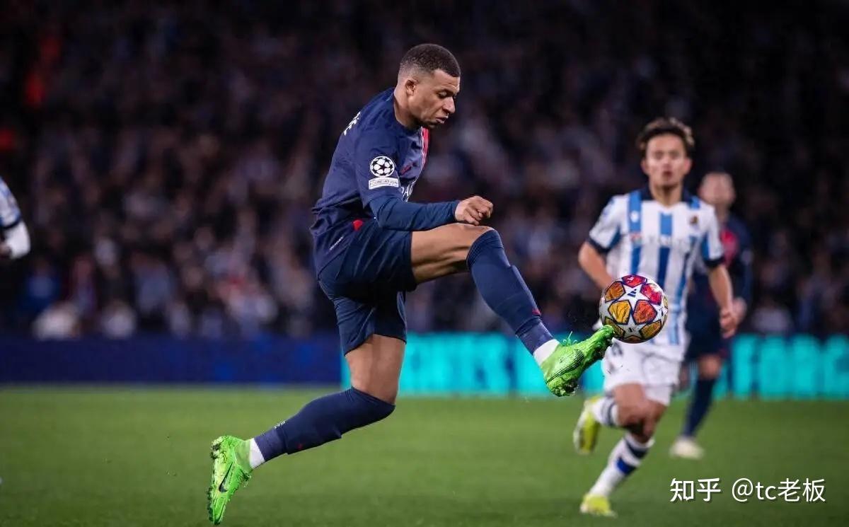 关于集结日法甲焦点战，曼联复出首秀，悬念犹存，赛季目标并未改变的信息-爱游戏平台体验