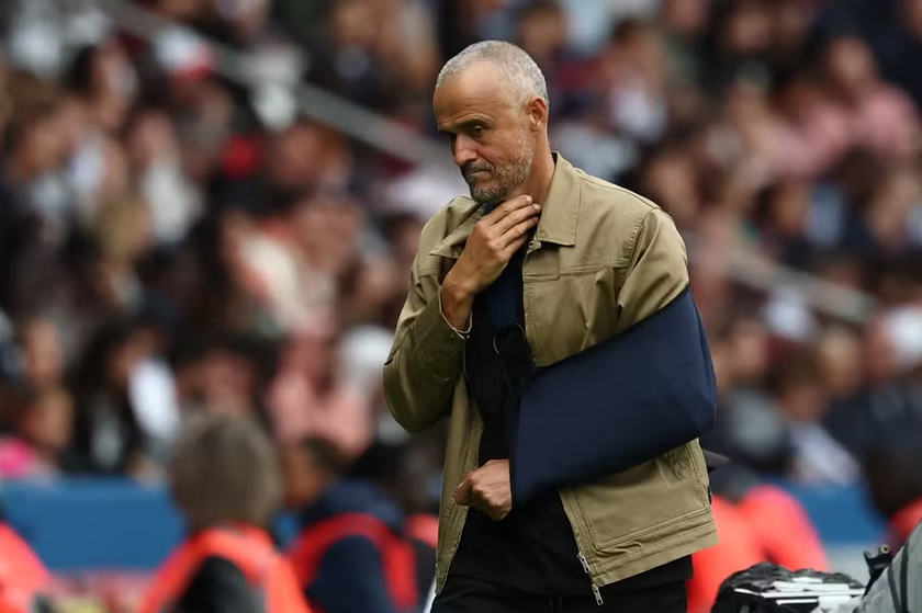 包含赛后突围战来临，巴黎圣日耳曼围绕法甲回应争议，质疑声仍在，轮换策略成焦点的词条-AYX GAMES